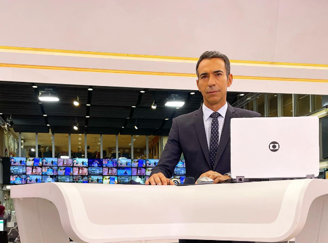 Para a Globo, esse engajamento se tornou estratégico, já que parte da audiência migrou da TV para o ambiente digital. Assim, o apresentador funciona como ponte entre telejornalismo tradicional e consumo multiplataforma.