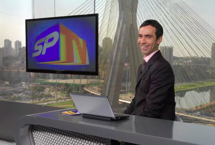 Em 2011, CÃ©sar Tralli assumiu a bancada do SPTV â 1Âª EdiÃ§Ã£o, onde fez sucesso por seu estilo dinÃ¢mico e interativo. ApÃ³s dez anos como Ã¢ncora titular, em 2021 foi chamado para apresentar o Jornal Hoje, substituindo Maju Coutinho.