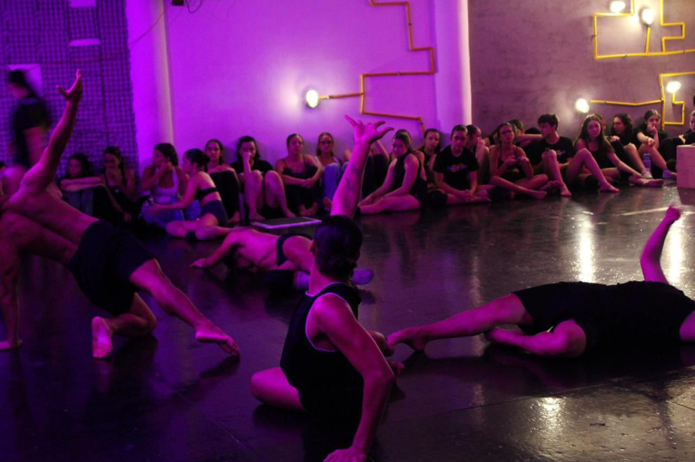 Ensaio de espetáculo no Espaço de Arte Rossana Pucci