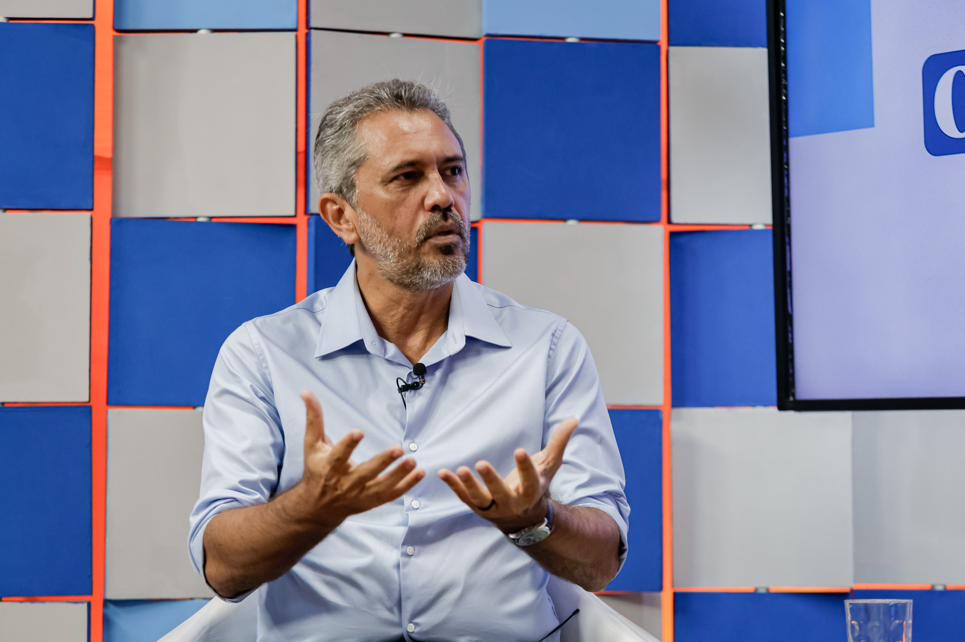 Elmano de Freitas em entrevista para O POVO NEWS (Foto: DANIEL GALBER/ESPECIAL PARA O POVO)