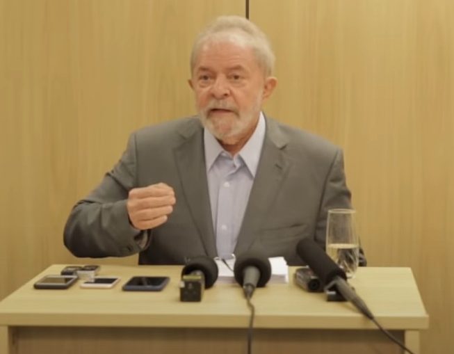 07 de abril de 2018 - O presidente Luiz Inácio Lula da Silva se entregou à Polícia Federal. Ao todo foram 8 plantões com vinheta ao longo do dia, segundo maior número de exibições da vinheta em um único dia do plantão da Globo.