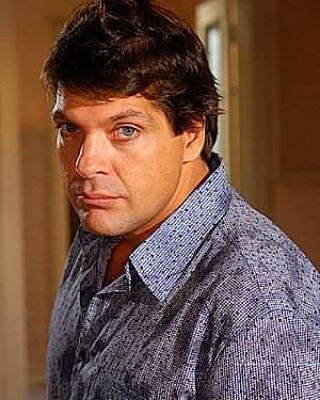 Roberto Bataglin, que completou 63 anos no dia 4 de novembro de 2025, está longe das novelas desde “Apocalipse”, exibida pela Record TV em 2018. 
