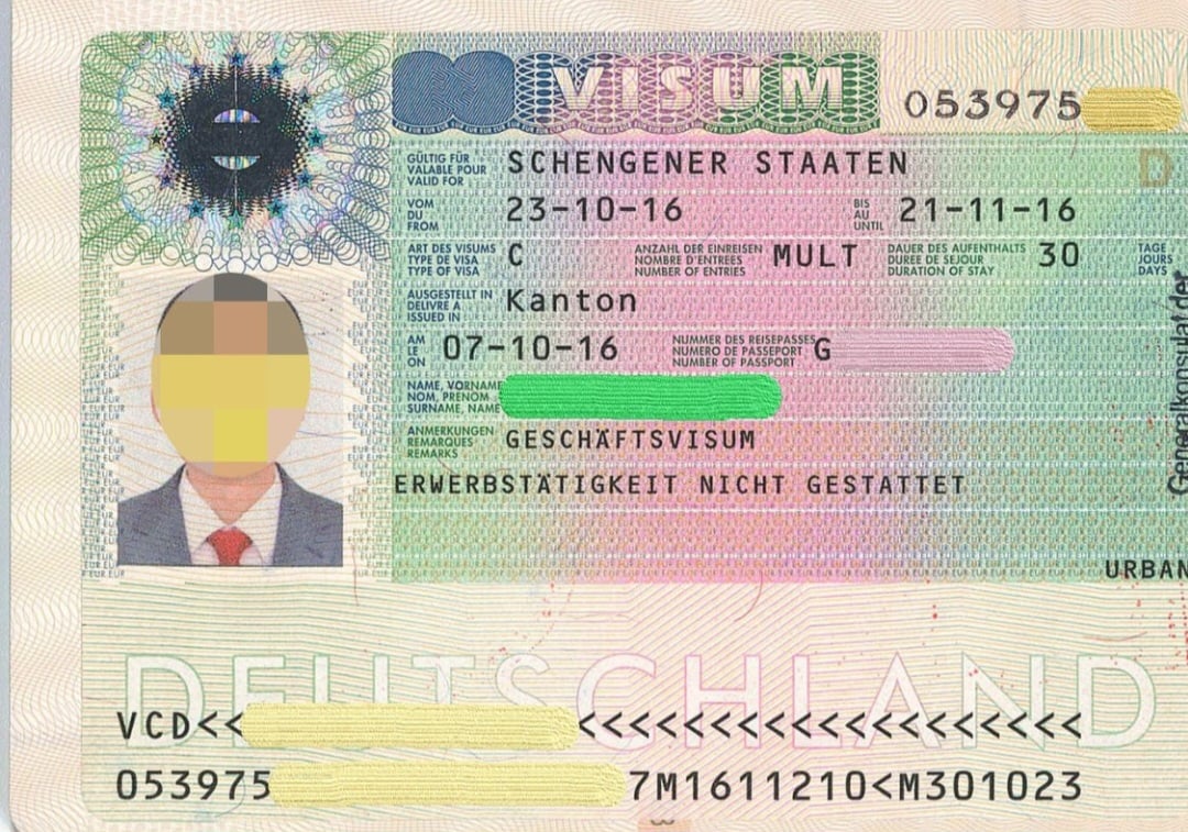 O Acordo de Schengen é um tratado internacional que vigora em países da Europa dá autorização para livre circulação de turistas sem controle de fronteiras.