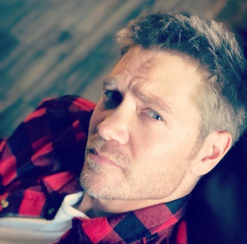 Conforme foi se recuperando, começou a trabalhar como modelo, o que mais tarde abriu portas para sua carreira como ator.