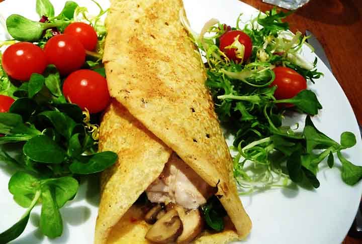 Da mesma forma, os dois combinam bem com saladas, sopas e até carnes grelhadas, tornando-se um complemento ou prato principal equilibrado e saboroso. Mas cada um tem peculiaridades que vamos mostrar. 
