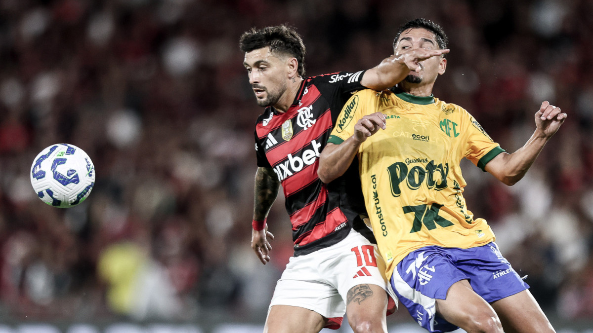 Flamengo venceu o Mirassol por 2 a 1 no primeiro turno