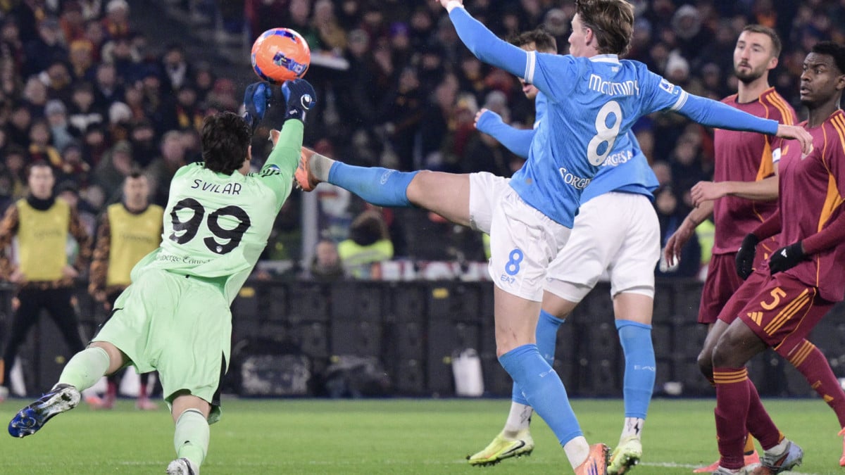 O Napoli enfrenta o Milan pela Supercopa da It&aacute;lia