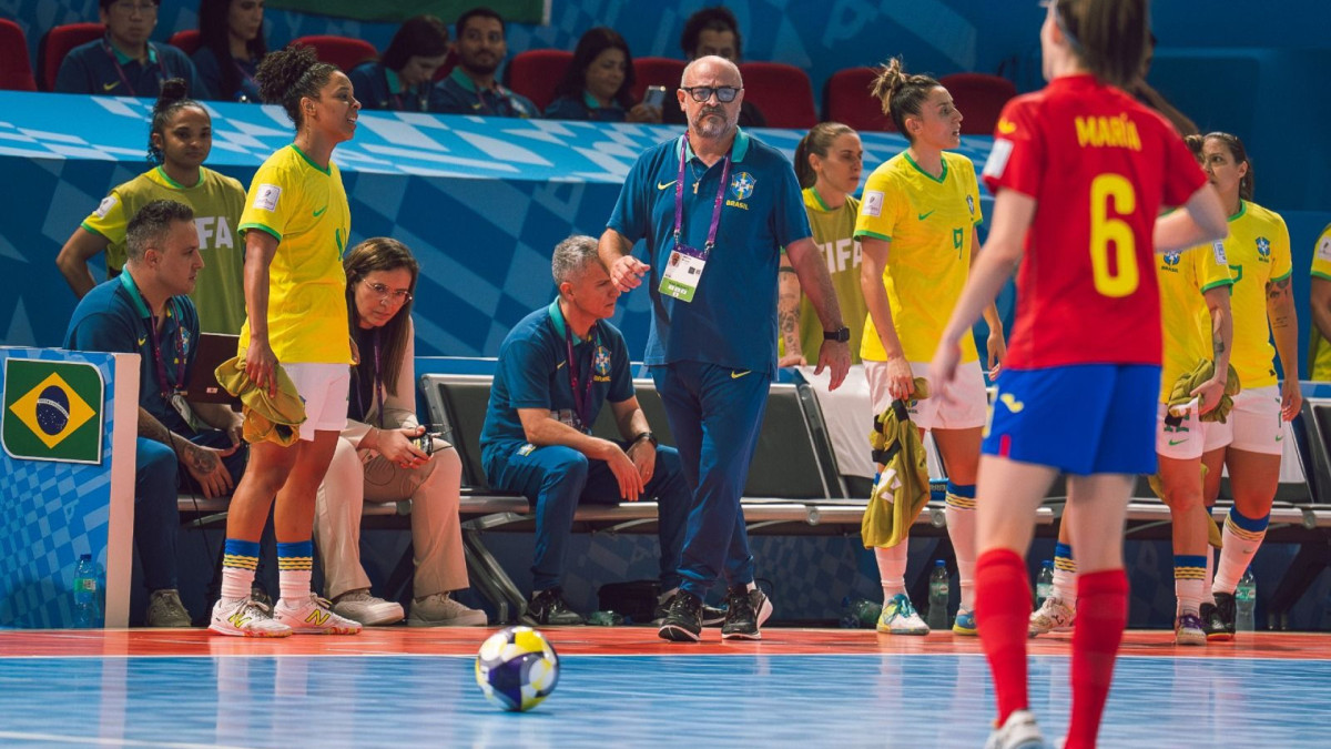 Wilson Sabóia, técnico da seleção feminina de futsal