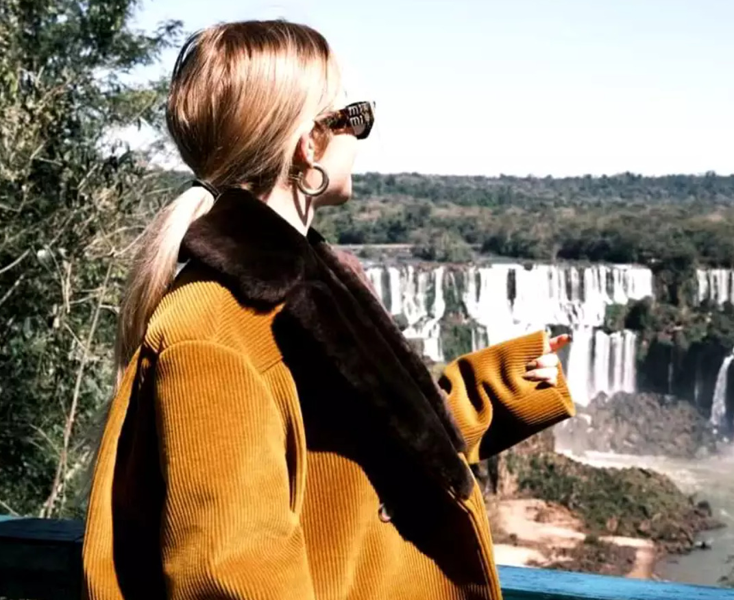 Ele foi a Foz do Iguaçu para a gravação do filme “Cinco Júlias” e aproveitou para apreciar a maravilha das cataratas, uma das paisagens mais belas do planeta.