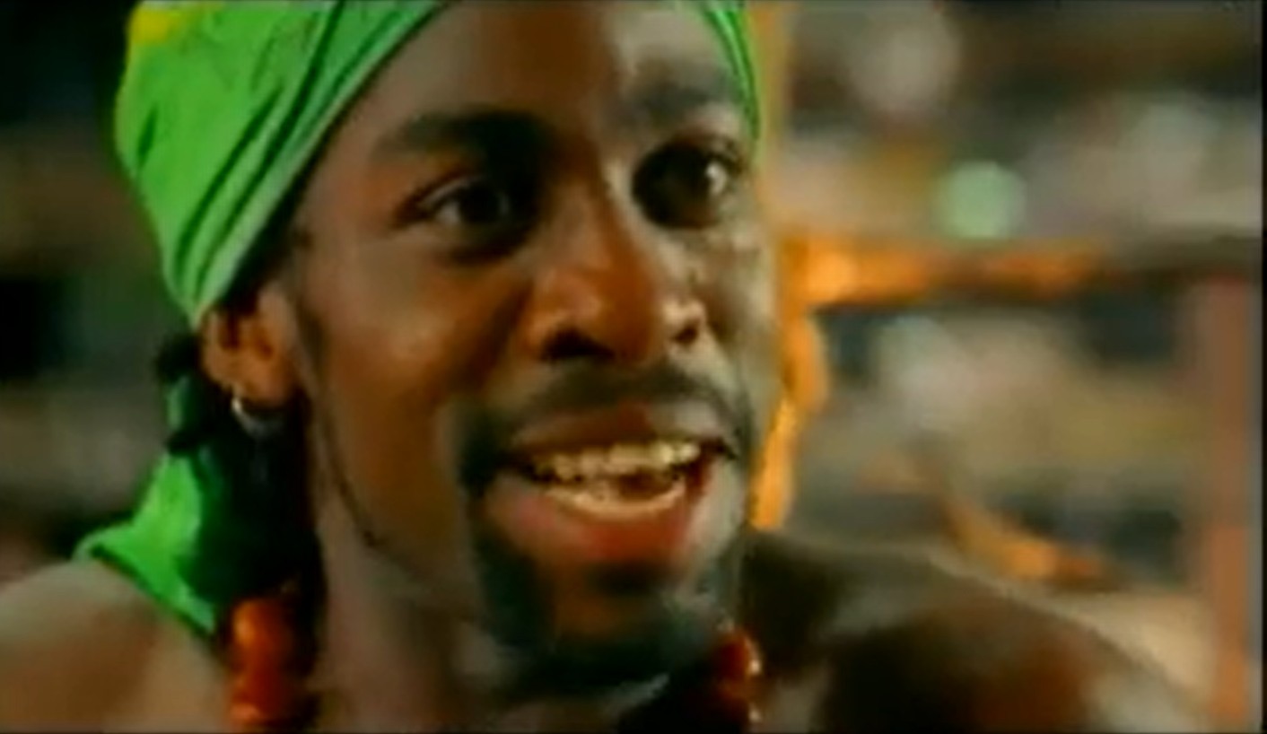 Em 2007, protagonizou o filme de sucesso “Ó Paí, Ó”, que mostra um dia de Carnaval em um cortiço no Pelourinho, em Salvador, focado na vida dos moradores, suas paixões e problemas, além da rivalidade com a síndica Dona Joana, que corta a água do prédio.
