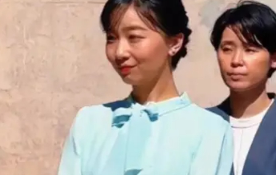 Princesa Kako de Akishino - Sobrinha do Imperador Naruhito, do Japão. Nasceu em 29/12/1994. Ela é a filha mais nova do Príncipe Herdeiro Fumihito (Príncipe Akishino) e da Princesa Kiko.
