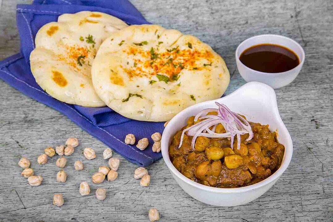 6º lugar – Amritsari kulcha (Índia). Pão assado recheado com batatas temperadas, ervas e especiarias, típico de Amritsar e geralmente servido com grão-de-bico ao curry.