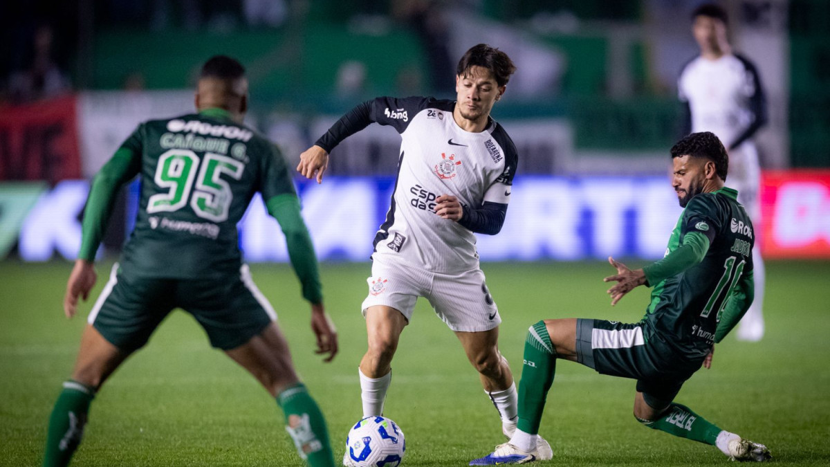 Partida válida pela décima nona rodada do Campeonato Brasileiro Série A 2025, entre Juventude e Corinthians 