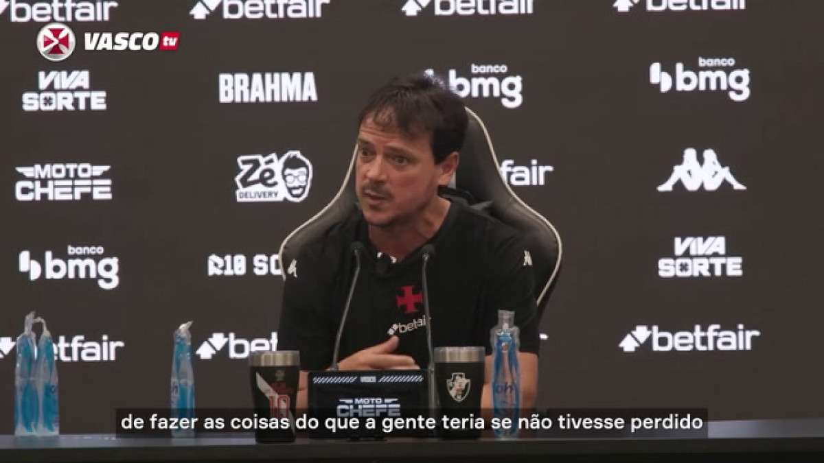 Diniz lamenta derrota contra o Atlético-MG