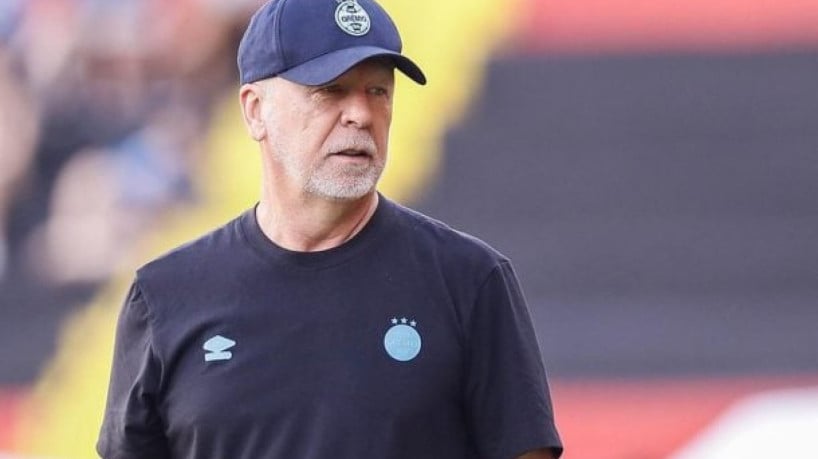 Em fim de contrato com o Grêmio, técnico Mano Menezes tem futuro indefinido no clube e deve ter situação resolvida nesta semana 