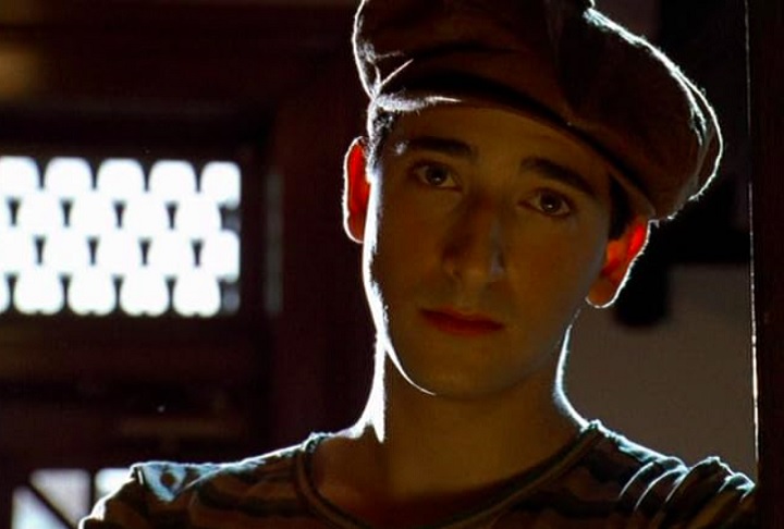 Em 1993, estrelou O Inventor de Ilusões, do diretor Steven Soderbergh (de Onze Homens e Um Segredo, 2001).