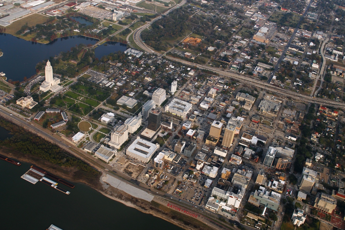 Com cerca de 230 mil habitantes, de acordo com o censo nacional de 2020, é a segunda cidade mais populosa do estado e a 99ª mais populosa do país.