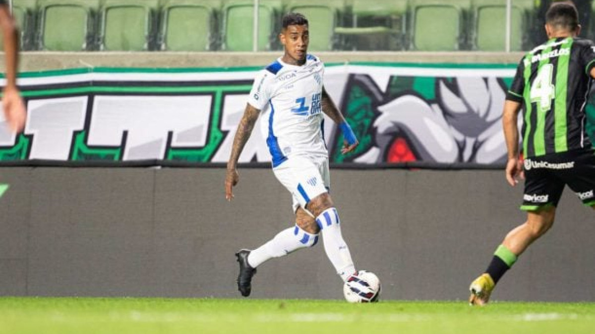 Atacante marcado por polêmica defendeu o Avaí na última temporada, com 31 partidas, quatro gols e duas assistências
