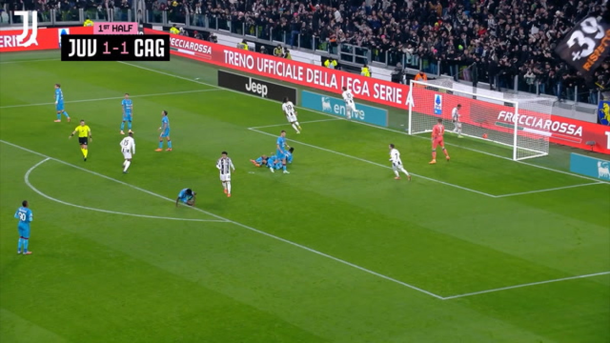 Yildiz marca doblete pela Juventus na vitória contra o Cagliari