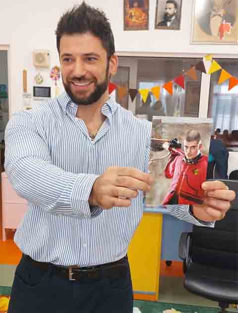 Stanislav Yanevski, ator conhecido por interpretar Viktor Krum em “Harry Potter e o Cálice de Fogo”, voltou a chamar a atenção nas redes sociais. 
