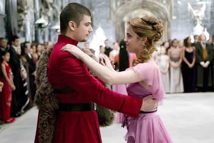 Sua carreira como ator teve um salto significativo em 2004/2005, quando foi selecionado para interpretar o personagem Viktor Krum no filme “Harry Potter e o Cálice de Fogo”. 

