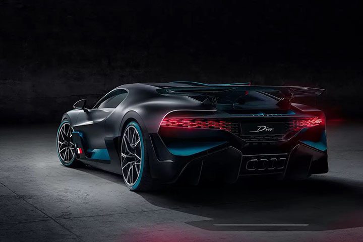 O Bugatti Divo foi projetado para maximizar agilidade e controle da força G, características que atraem compradores em busca de desempenho extremo e exclusividade.