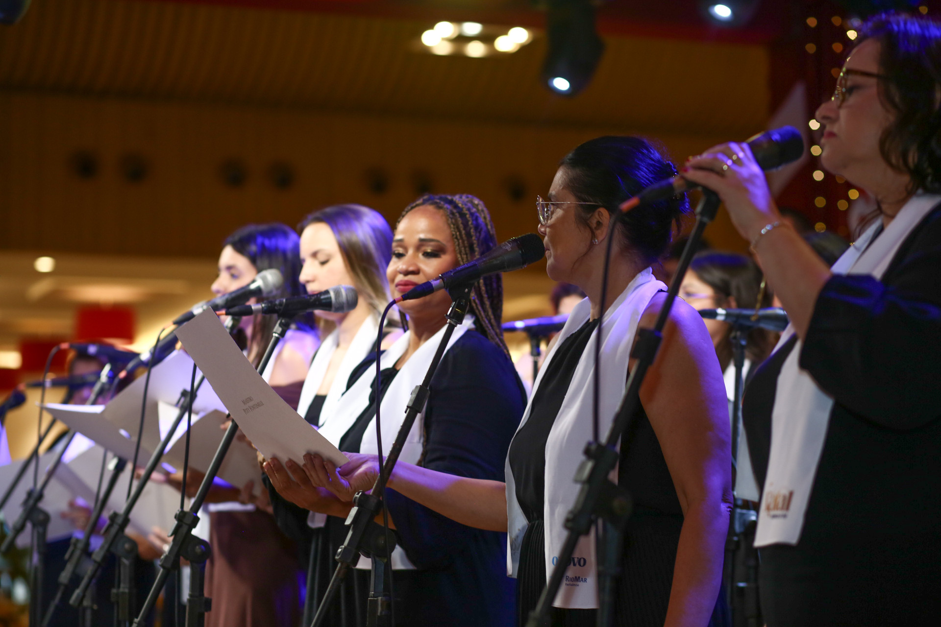 Natal, Música e Fé 2025 emociona público no Shopping RioMar Fortaleza