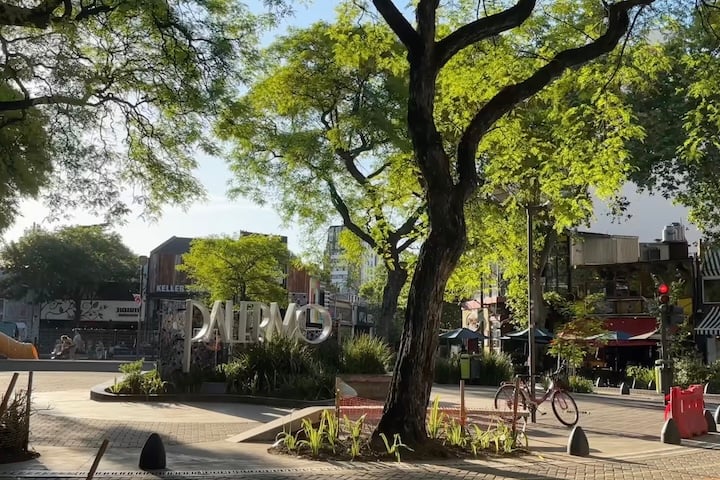 Um fato raro que está prestes a acontecer tem chamado a atenção de moradores do bairro de Palermo, em Buenos Aires, na Argentina. 