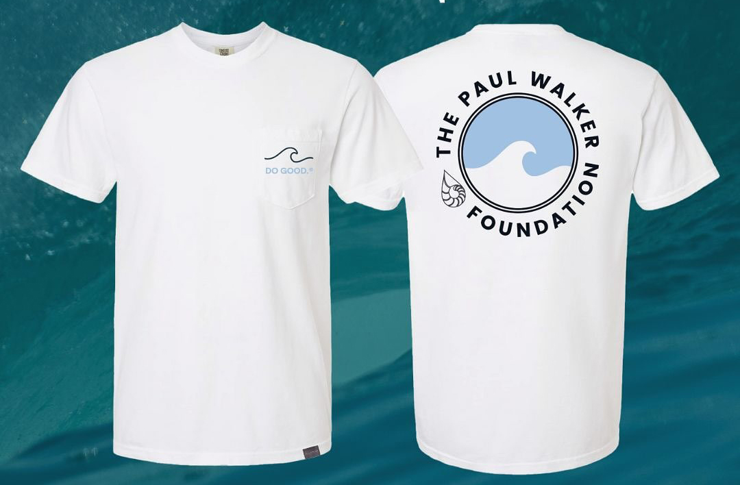 Sua filha Meadow criou a Paul Walker Foundation para honrar o legado do pai. A iniciativa foca no empoderamento de jovens e na proteção do meio ambiente — causas que ele valorizava profundamente.
