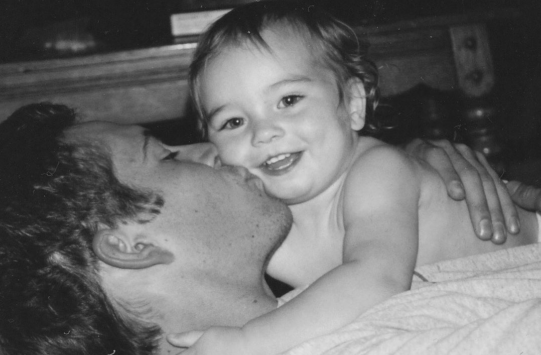 Pai dedicado e amoroso, teve uma filha chamada Meadow Rain Walker. Após viver no Havaí com a mãe, Meadow passou a morar com Paul em 2011 na Califórnia, fortalecendo ainda mais o vínculo entre os dois. 

