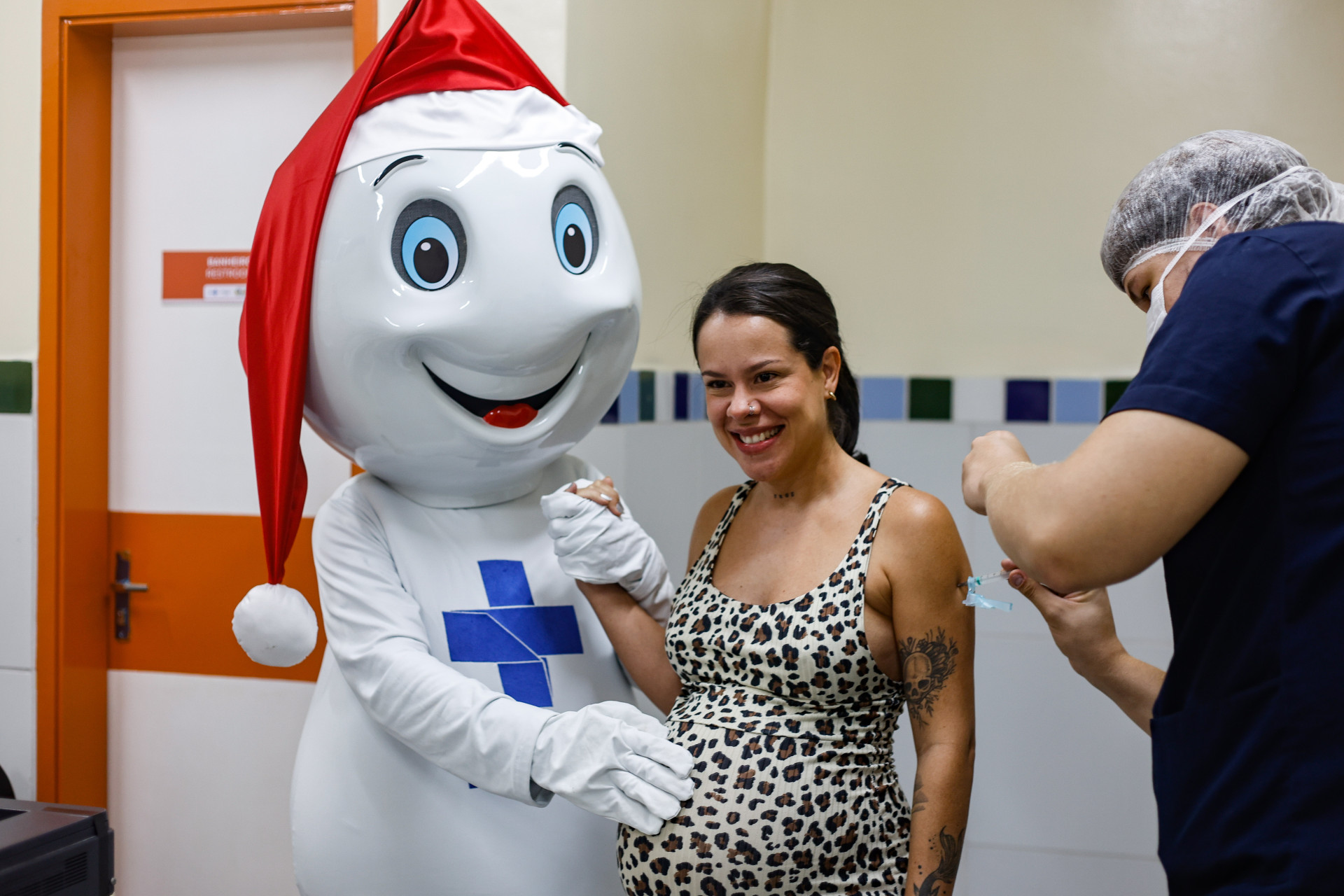 A vacina protege gestantes contra o VSR e garante que o bebê já nasça com imunidade transferida pela mãe