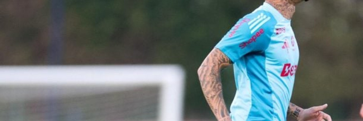 Ponta avalia que chegar antes ao Catar ajuda o Rubro-Negro contra time mexicano, em duelo desta quarta (10/12) pelo Intercontinental