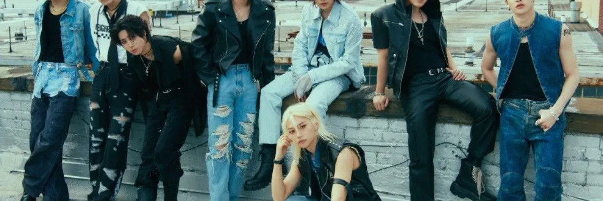 Fãs de grupo de K-pop masculino se reúnem com programação especial de Natal