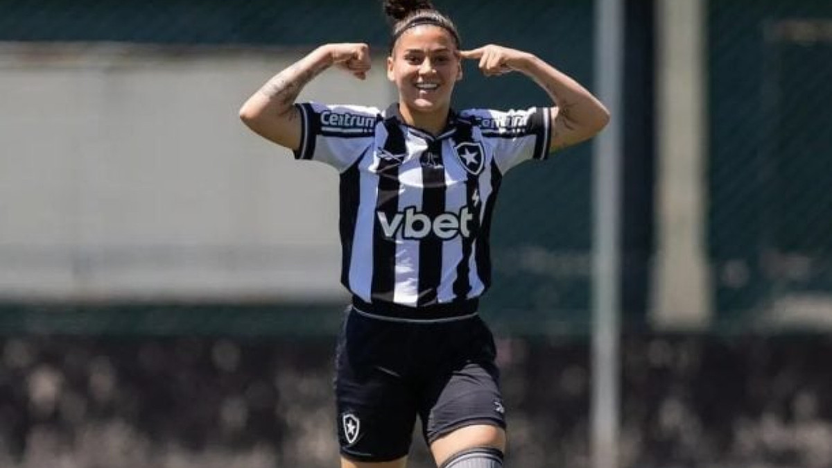 Jogadora de 21 anos comemora ano onde se consolidou na equipe principal