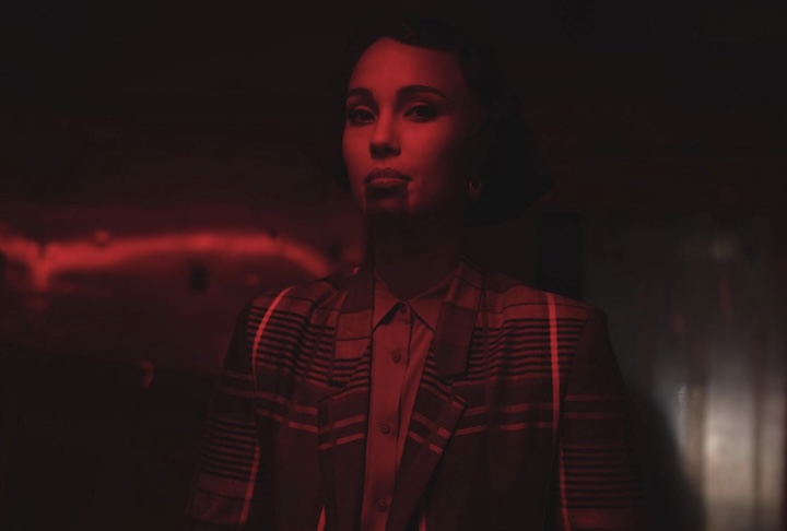 5º) BLKNWS: Terms e Conditions, de Kahlil Joseph – Longa-metragem de estreia do artista conhecido por seu trabalho em Lemonade, da Beyoncé.