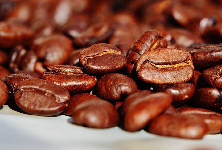 O Vietnã é o segundo maior exportador de café do mundo, atrás apenas do Brasil. O grão foi introduzido pelos franceses no país na década de 1950 e sua popularização avançou rapidamente. 