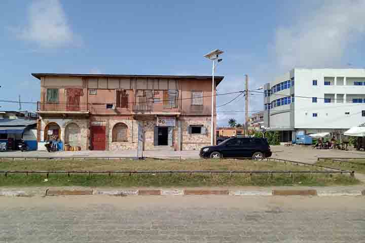 Em 2024, o Benin aprovou uma lei que concede cidadania a afrodescendentes de qualquer parte do mundo cujos ancestrais tenham sido escravizados e deportados da África Subsaariana. 