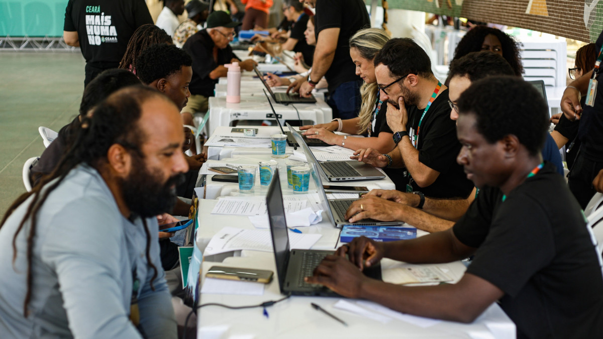 Emissão de documentos e orientações jurídicas estavam inclusas nos serviços