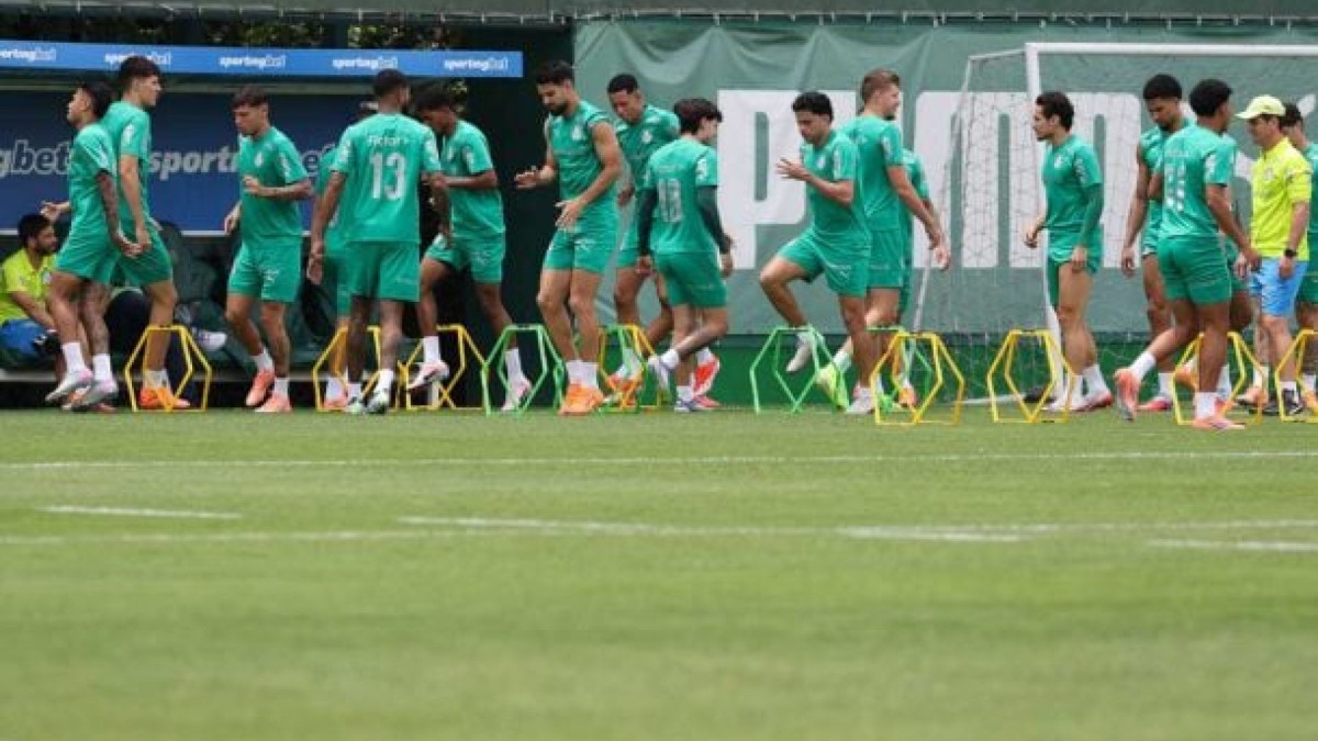 Mesmo com alto investimento e poucos contratados assumindo protagonismo, Verdão entende que reformulação cria estrutura para evoluir