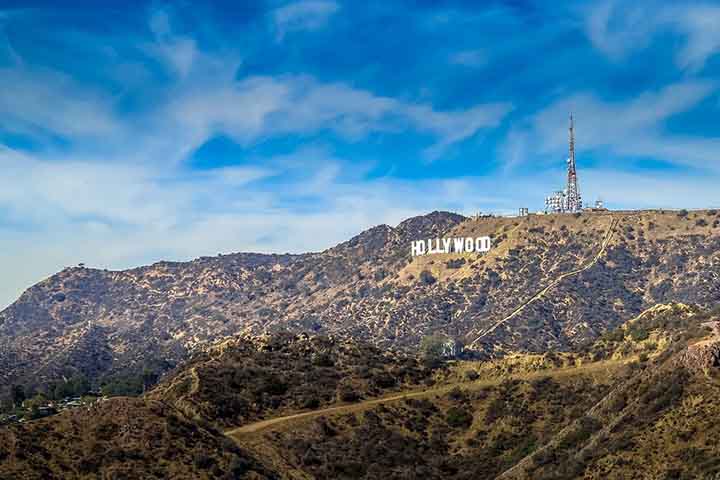 Nos anos subsequentes, com a ascensão do cinema americano, principalmente em Los Angeles, o letreiro acabou ficando mundialmente famoso por aparecer em diversos filmes. Isso fez com que a prefeitura optasse por deixá-lo por lá.