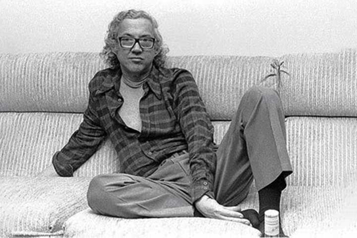 Neto de um alemão que comercializava café, teve formação escolar marcada pela passagem por um internato na Ilha de Paquetá e pelo Colégio Santo Inácio, em Botafogo.
