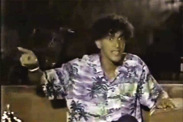 Seis anos depois, Caetano compôs a música “Reconvexo” para a irmã Maria Bethânia gravar. Na letra, ele alfineta Francis nos versos: Meu som te cega, careta, quem é você?.
