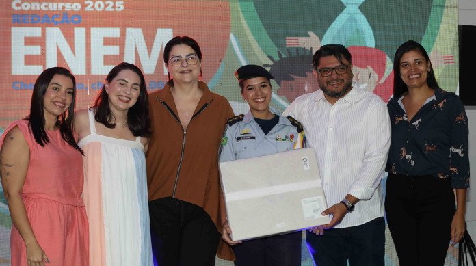 FORTALEZA-CE, BRASIL,05.12.2025: Solenidade de premia&ccedil;&atilde;o do Concurso de Reda&ccedil;&atilde;o Enem MIX em parceria da FDR com a Seduc-CE.  (Fotos: Fabio Lima/OPOVO)(Foto: F&Aacute;BIO LIMA)