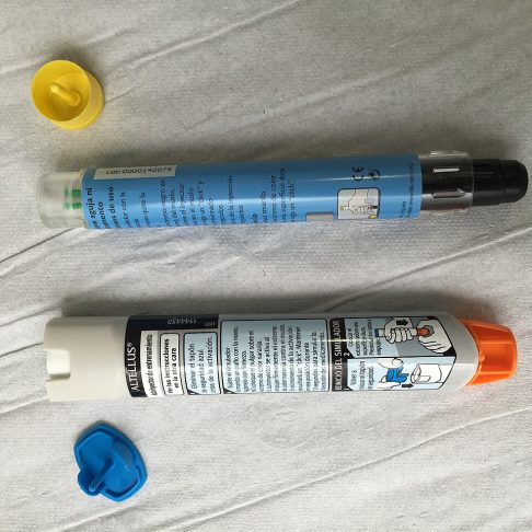 A adrenalina também costuma ser o tratamento de primeira linha para reações alérgicas graves, a anafilaxia. 