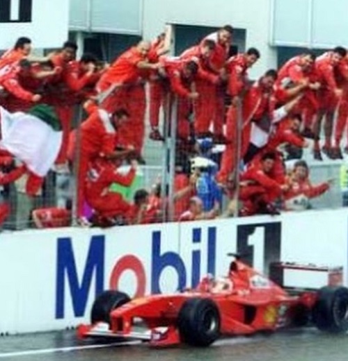 Além das vitórias, o piloto brasileiro também tem em sua carreira 14 pole positions. 