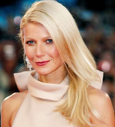 Segundo a imprensa do Reino Unido, figuras como o ex-primeiro-ministro Boris Johnson, Mick Jagger, Gwyneth Paltrow e os Beckhams tiveram babás formadas em Norland quando crianças.