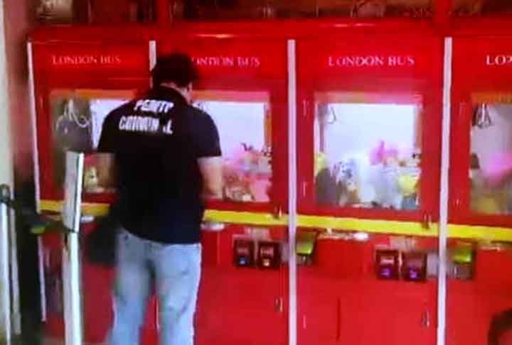 Uma das atividades que costumam ser investigadas pela Delegacia de Repressão aos Crimes Contra a Propriedade Imaterial é a instalação de máquinas de bichos de pelúcia.