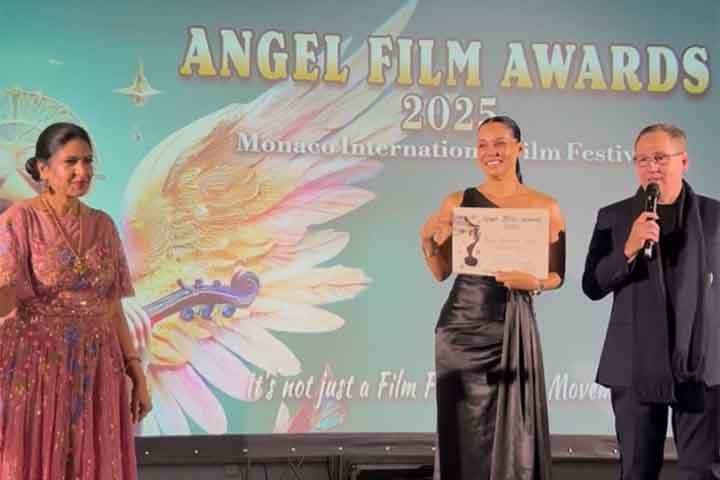 A atriz e roteirista Mônica Carvalho foi eleita Melhor Atriz no Angel Film Award 2025, em Mônaco, uma das mais relevantes premiações do cinema independente internacional.
