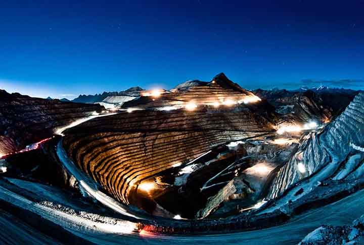 Antamina (Peru): Localizada na cordilheira dos Andes, Ã© uma das maiores e mais significativas operaÃ§Ãµes de mineraÃ§Ã£o de cobre e zinco do mundo.