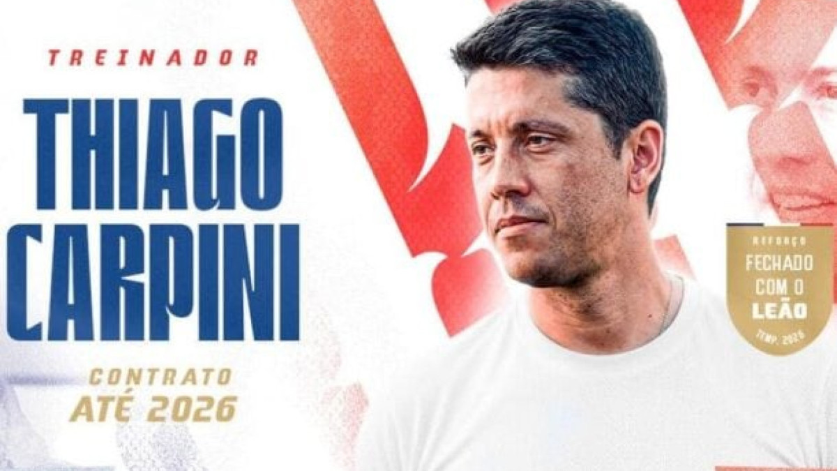 Técnico, que estava no comando do rebaixado Juventude, assina contrato com o Tricolor de Aço até o fim de 2026